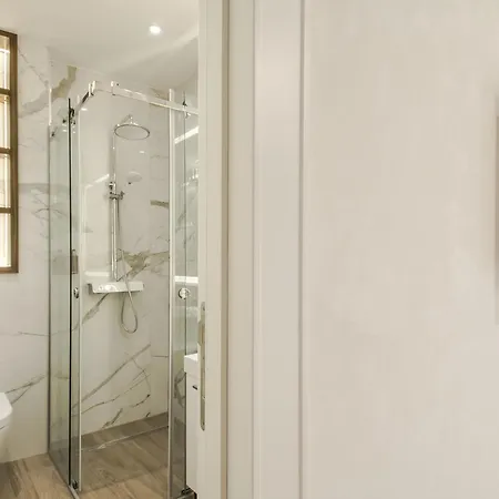 Miraval Luxury Спліт