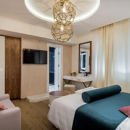 Miraval Luxury Bed & Breakfast 4*