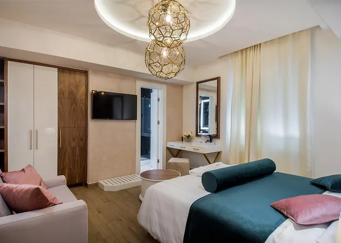 Miraval Luxury krevet i doručak 4*
