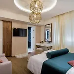 Miraval Luxury Bed and breakfast 4*