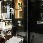 Miraval Luxury Bed and breakfast 4*