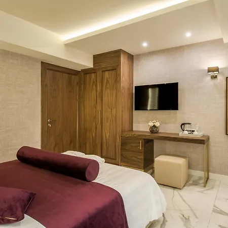 Miraval Luxury 4*